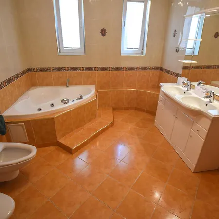 Amore Apartmanhaz Siofok Exterior photo